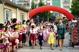 温情开学日 烟台星海艺校举行2017秋季开学典礼图片
