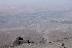 神山、祭坛、木乃伊——攀登秘鲁活火山图片