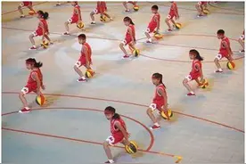 娃哈哈被选为第十三届学生运动会唯一指定饮用水图片