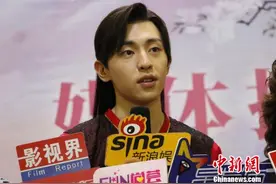 杨紫自称：被当成“男人” “互怼”已成高温避暑妙招图片