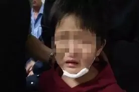 二年级女生遭继母家暴 下巴缝合4针图片