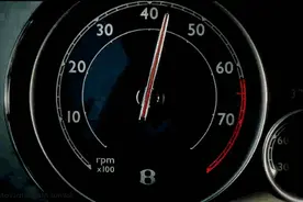 「每日一问」车子很少开，怠速半个小时可以给电瓶充满电了吗？图片