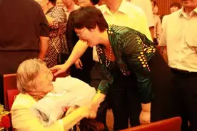 喜迎党的十九大胜利召开 长影乐团奏响《我的祖国》电影交响音乐会图片