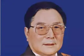 开国将军向守志遗体告别仪式今天举行，官兵深情悼将军……图片