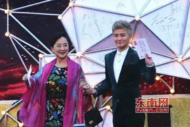 莆田籍演员郑斯仁出席金鸡百花电影节 两部大剧将播出图片