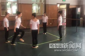 想不到！“00后”竟是皮筋儿大神级玩家图片