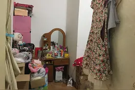 带娃开夜班出租的武汉单亲妈妈：车祸后失业，彷徨中仍在坚持图片