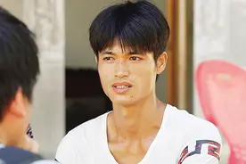 三亚24岁小伙李鸿民悉心照料4名重病亲人图片