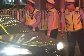 锦州交警夜查进行时｜本地图片