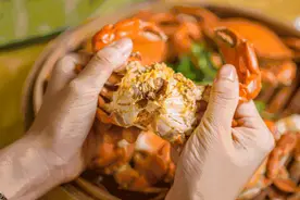 拎了一袋螃蟹就被安检拦住了！原来这么多你觉得“没事的”都是违禁品图片