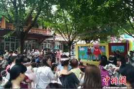 风靡全球的英国卡通IP小猪佩奇首次登陆华南图片