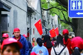 出宫过景山 游客滞留缩半小时图片