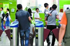 没有“儿童票” 小童告地铁图片