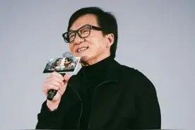 成龙曾两度想放弃演戏 新片首映吴京拄拐助阵(图)图片