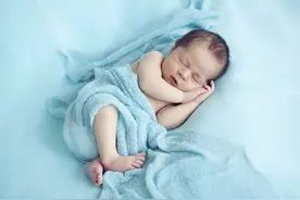 七个月宝宝被床围堵住鼻子窒息身亡，如何保证婴儿睡眠安全？图片