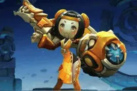 王者荣耀：模型惨遭网友恶搞！妈妈问我为什么跪着看完！图片