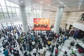 人民币硬币发行60周年纪念展在上海开幕图片