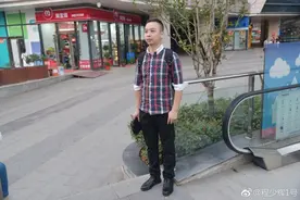 火车上擦肩而过一见钟情 湖北小伙发微博寻找漯河女孩图片