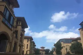 光明地产加速资金回笼 子公司出售江苏淀山湖稀缺项目图片