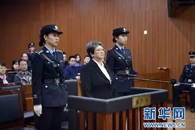 iPhone 8“十连裂”，原因何在？图片