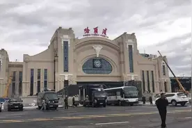 火车票上的“哈站”不是原来那个哈站了！别慌~手把手领你走新站图片