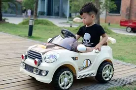 水泥伴侣来了！有它，水泥就能缓凝快硬，无裂缝不变形图片