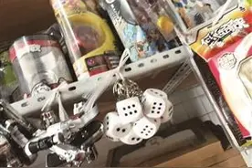 电枪电笔电口香糖……孩子玩整蛊电人玩具危害大图片