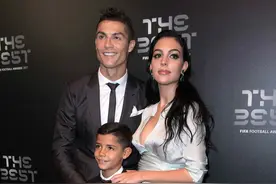 FIFA盛典C罗握手梅西 老马携女友亮相图片