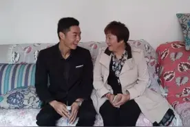 漯河一对母子自拍短视频成“网红” 粉丝已达15万图片