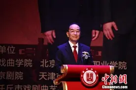 叶少兰：京剧是我一生的事业，艺术不允许缺斤短两图片