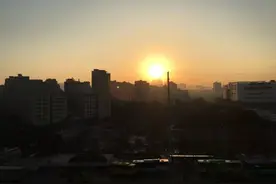 颠覆你想象！80%深圳人租房住，一半住城中村研究生竟占30%，最赚钱的房东在这个区……图片
