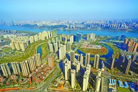 新闻早餐丨国内首家中外合资房车制造企业落户长沙图片