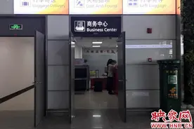 郑州机场可免费寄存冬衣15天 游客点赞：太暖心了图片