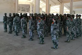 「厦大国防生」厦门大学国防生漳州带训图片