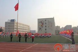 东营区实验学校召开第三届秋季趣味运动会图片