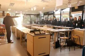 中英两国教师的处境：抵抗压力还需保持良好心态图片