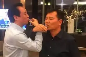 张近东200亿交给许家印 恒大地产再引600亿战投图片