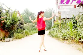 32步入门广场舞 触不到你的温柔 好美