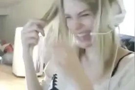 法国金发美女直播 玩打火机玩出祸视频封面