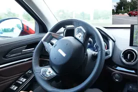 实拍长城WEY的VV5S半自动泊车功能，好不好用自行判断一下