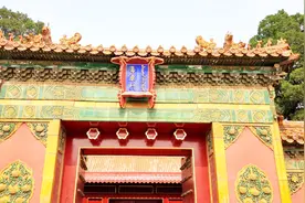 探秘紫禁城之寿康宫中的老贵妃（1）视频封面