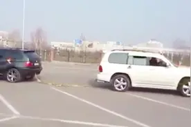 宝马X5和兰德酷路泽谁更强？来场拔河比赛一目了然！