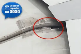 飞机起飞之前男子看向窗外，发现的东西让他汗毛竖起！图片