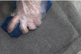 汽车室内地毯应该如何清洁，车主秒看！图片