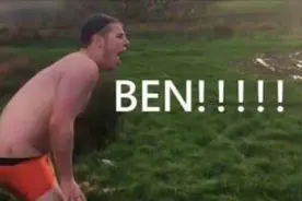 哥哥恶搞弟弟，弟弟生气咆哮瞬间合集：BEN！太搞笑了！图片