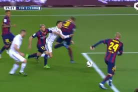 C罗神级假摔造国家德比最经典一幕！对比他梅西从不假摔图片