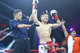搏击大赛小鲜肉血战泰拳王 位宁辉重拳力挫空手道天才图片