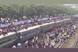 带大家看看世界第九大奇迹，印度火车！有老铁知道挂票多少钱一张吗！