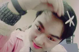 烟台大学女生为男生化妆庆"女生节"图片