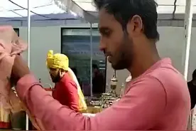 原来印度男人的帽子是这么[捂脸][捂脸]戴的涨姿势了视频封面